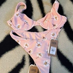 Brand new billabong bikini